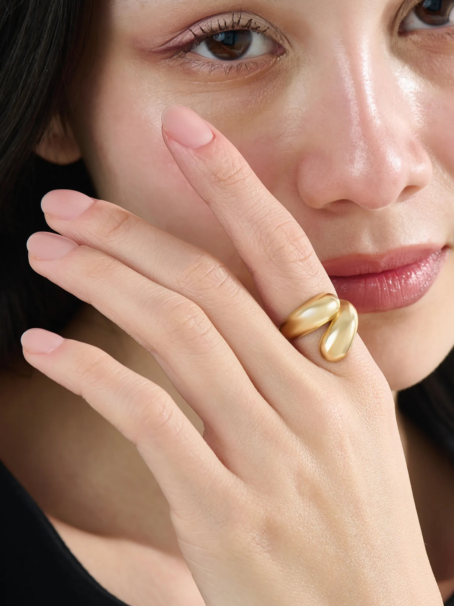 Wrap Around Statement Ring, solid gold ring, view 3 | DiaFifth