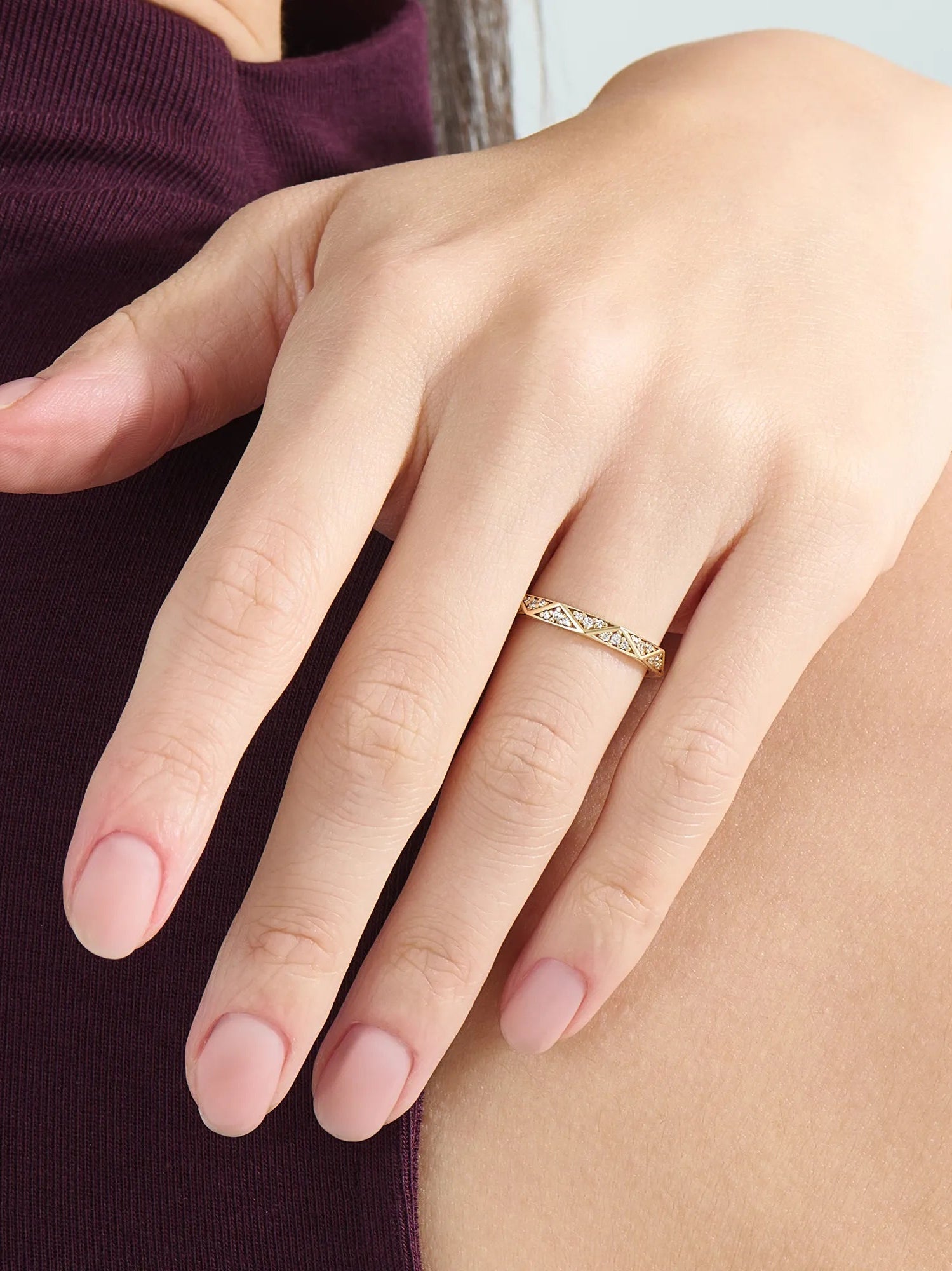 Triangle Wedding Band, solid gold ring, view 3 | DiaFifth